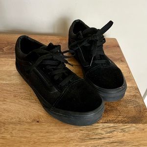 Kids black Lowtop Vans Size 3